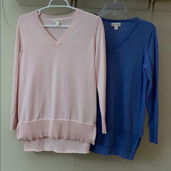 Women’s V Neck sweaters size small - Picture 3 of 7